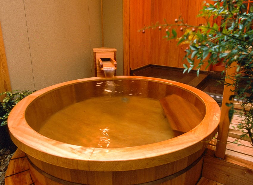 樽（たる）風呂